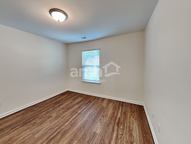 Building Photo - 73 Shelby Ct