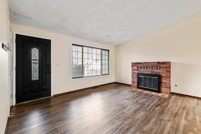 Building Photo - 4802 Sturdivant Ave