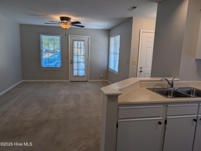 Building Photo - 1203 Wilshire Cir
