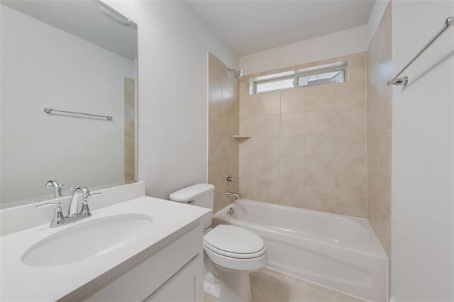 Building Photo - 2805 Adon Springs Ln