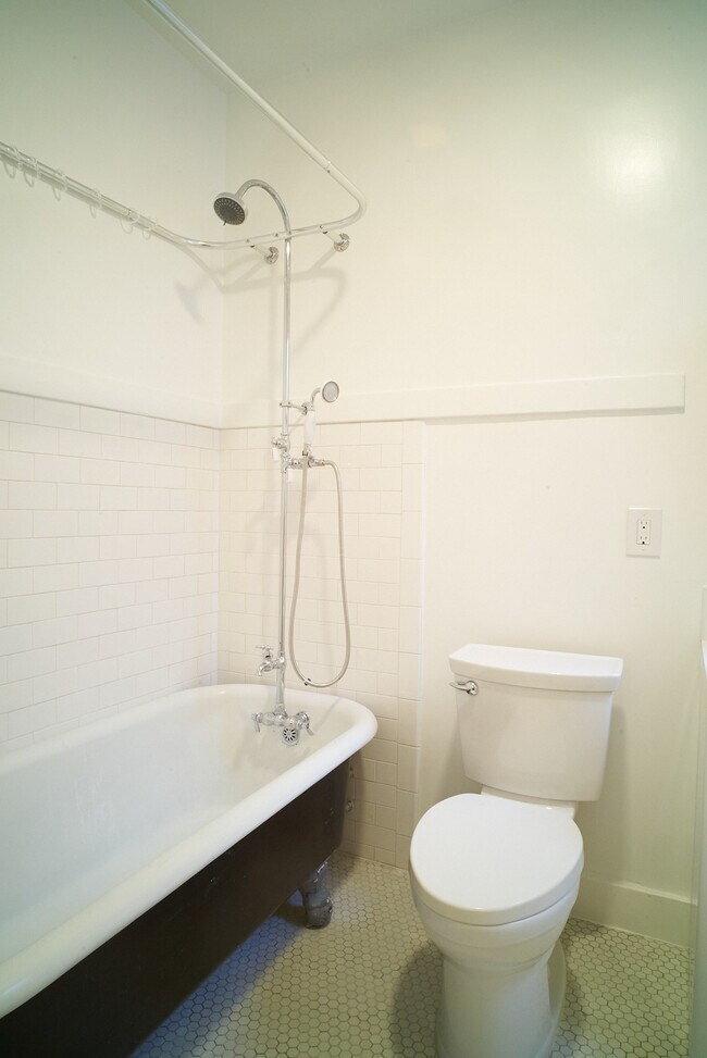 Bathroom - 3918 24th St