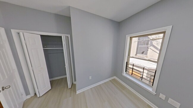 Building Photo - 1831 W Diamond St