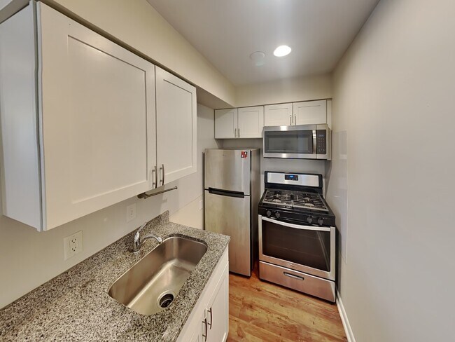 Building Photo - 31 Chittenden Ave