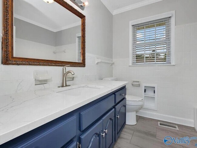 Building Photo - 16021 Oneal Rd
