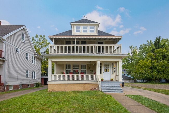 Building Photo - 3333 Desota Ave