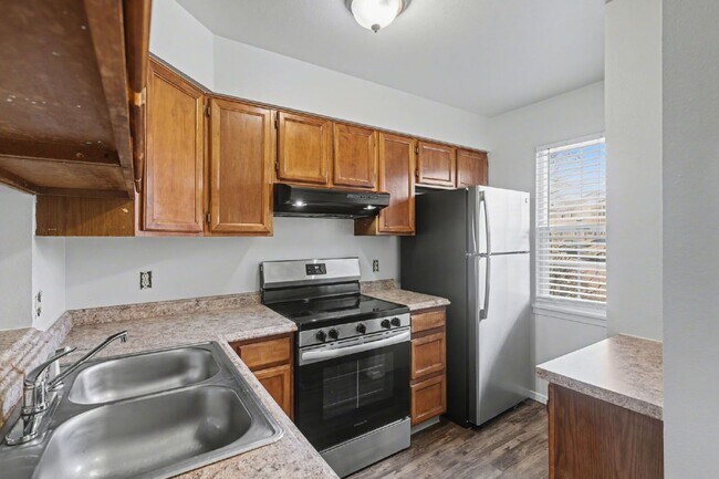 Building Photo - 4152 Charleston Dr