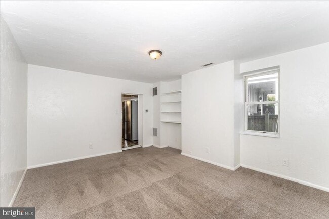 Building Photo - 15 W Frederick St