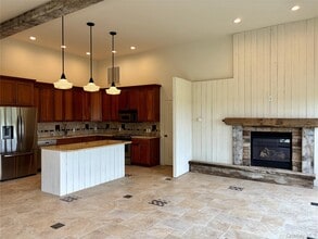 Building Photo - 335 Herricks Ln
