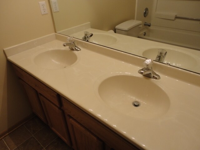 Building Photo - 1482 Sunflower Dr