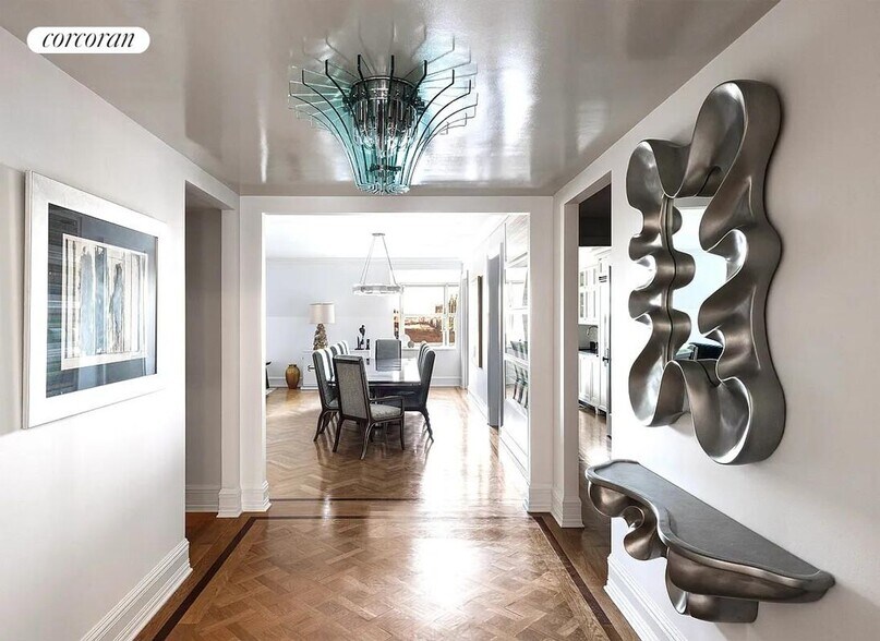 Building Photo - 1 Central Park S