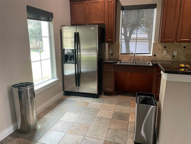 Building Photo - 191 N Timber Ridge Ct