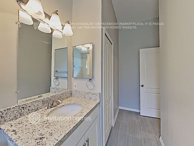 Building Photo - 1831 Greystone Heights Dr
