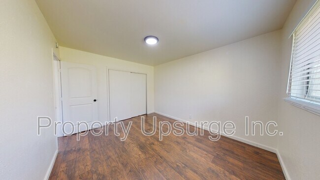 Building Photo - 2790 Irwin Rd