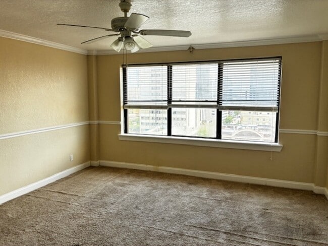 Building Photo - 311 W Ashley St