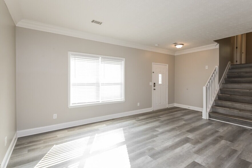 Building Photo - 721 Ashton Ln