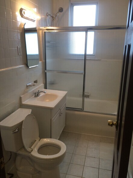 Building Photo - 86 Edgewood Ave