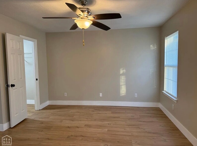 Building Photo - 326 Robinson St