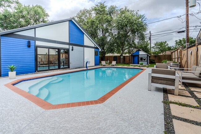 Building Photo - 6518 Kury Ln