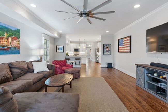 Building Photo - 414B St Francis Ave