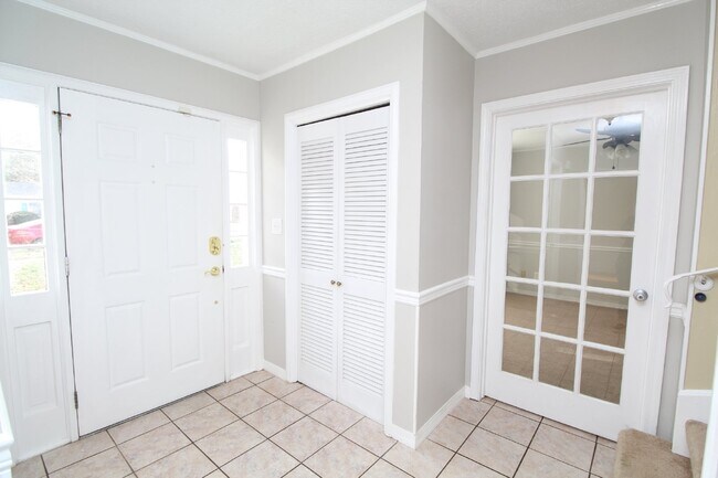 Building Photo - Pool Home with Office, Two Primary Suites ...