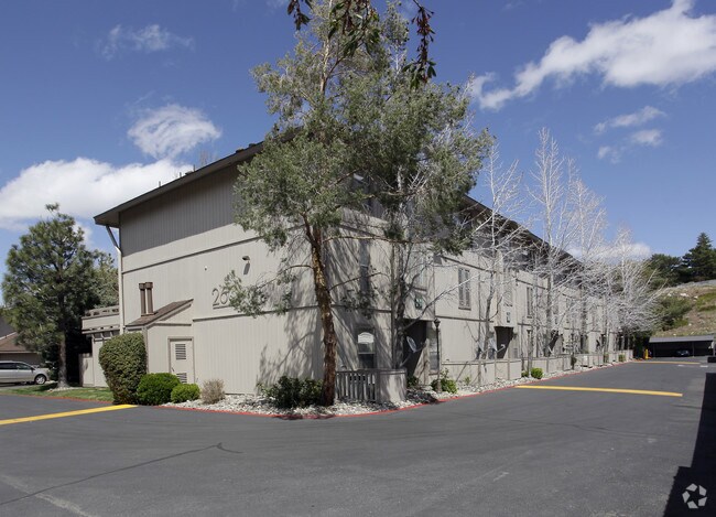 Building Photo - Waters Edge Apartments