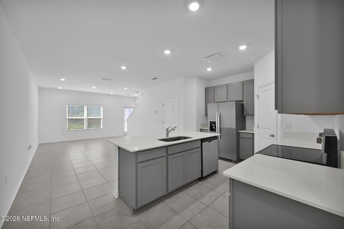 Building Photo - 3601 Athenian Wy