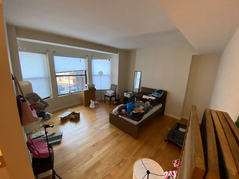 Primary Photo - 636 Beacon St