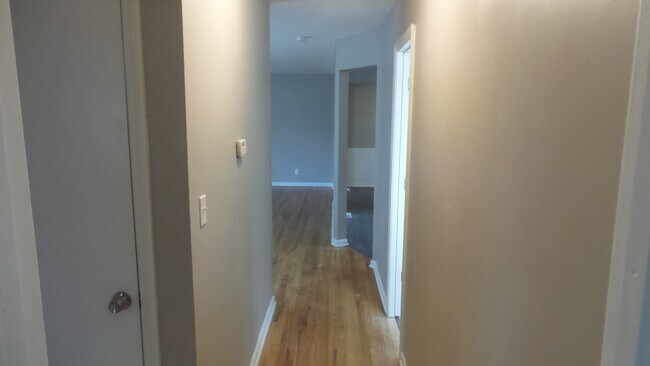 Building Photo - COMING SOON! Renovated 3 Bedroom, 2 bath R...