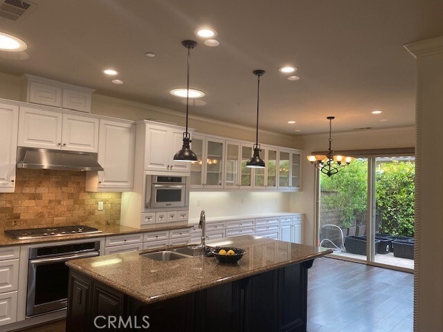 Building Photo - 29 Galan St