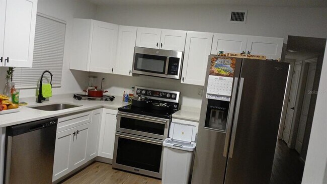 Building Photo - 1216 Emeralda Rd