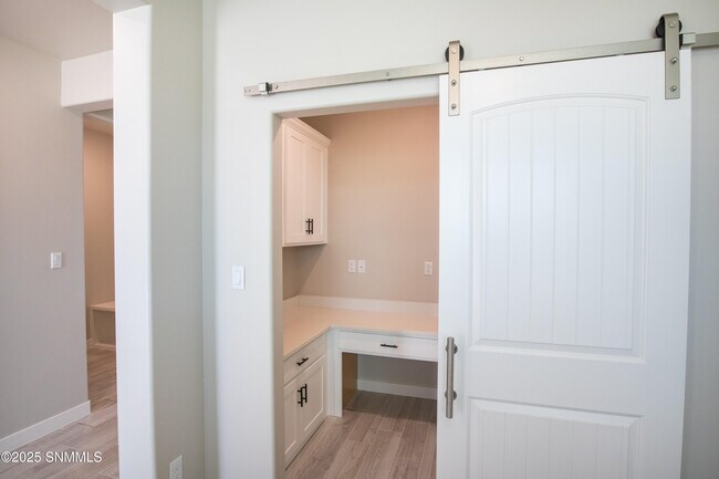 Building Photo - 3019 San Jenaro Dr