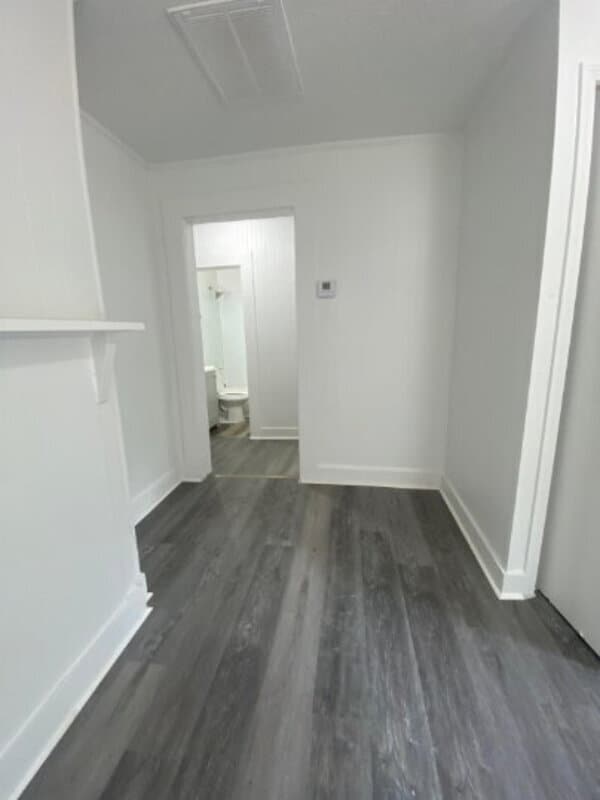 Building Photo - 511 Alford St