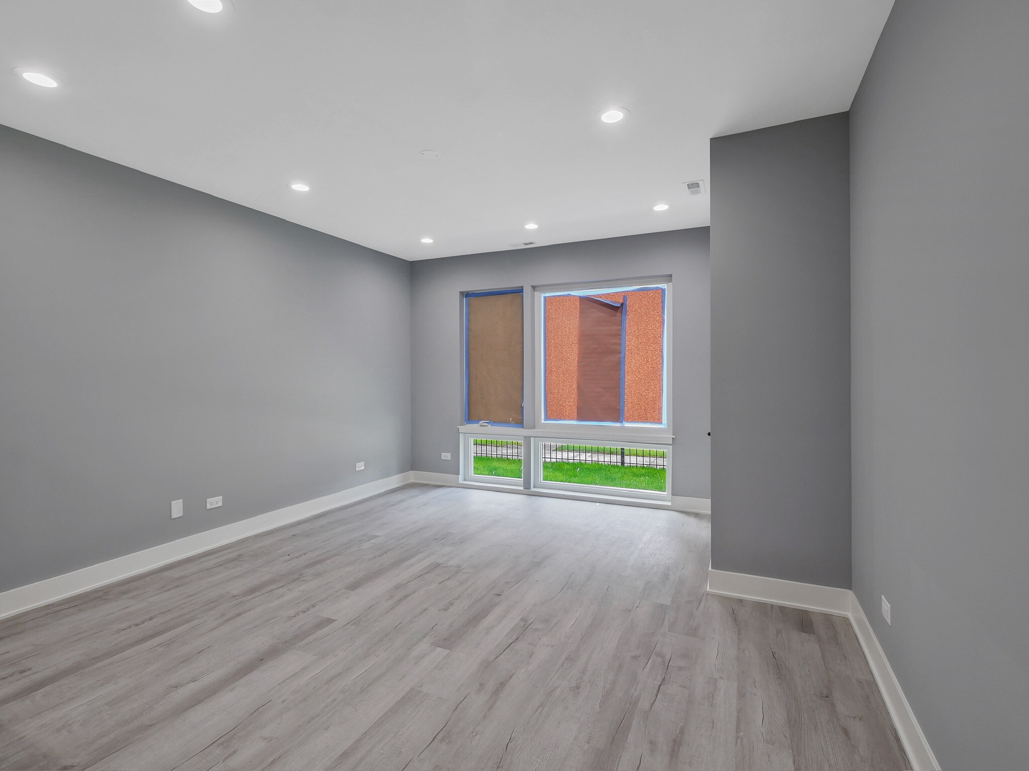 Building Photo - 1139 S Mozart St