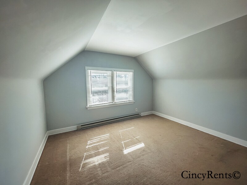 Building Photo - 2642 Madison Rd