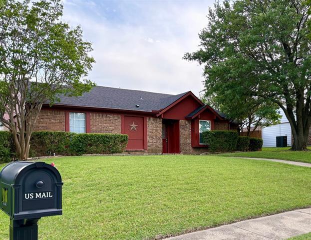 Building Photo - 1206 High Valley Dr