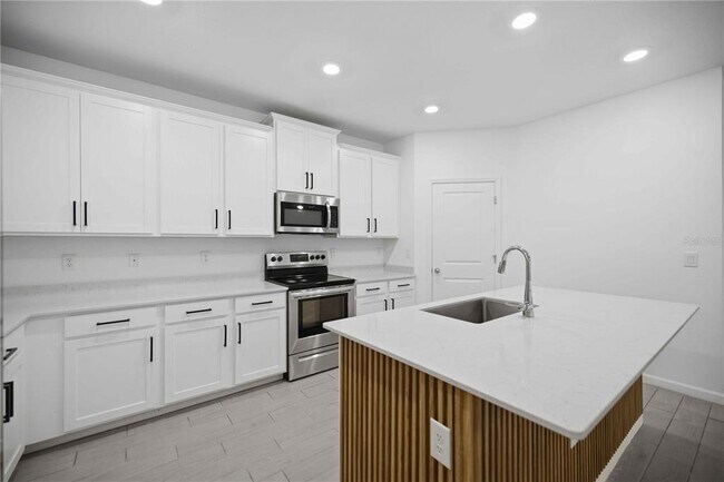 Building Photo - 3492 NE 38th Ln