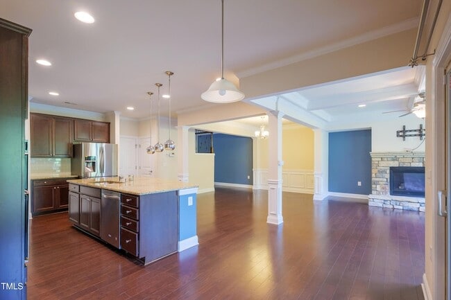 Building Photo - 533 Fumagalli Dr