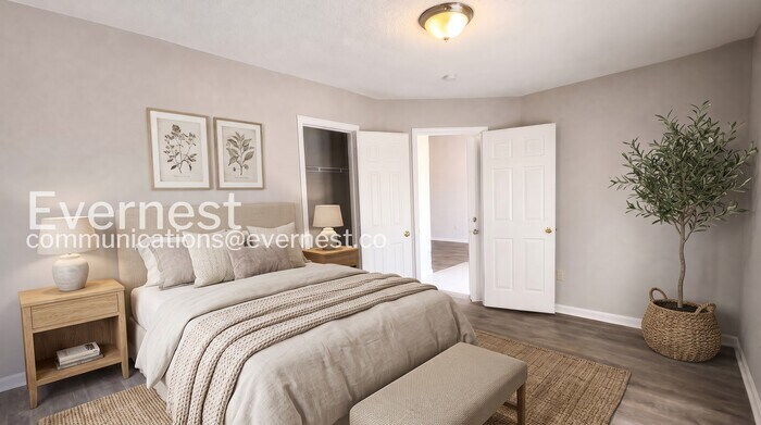 Building Photo - 5669 Kaitlyn Dr W