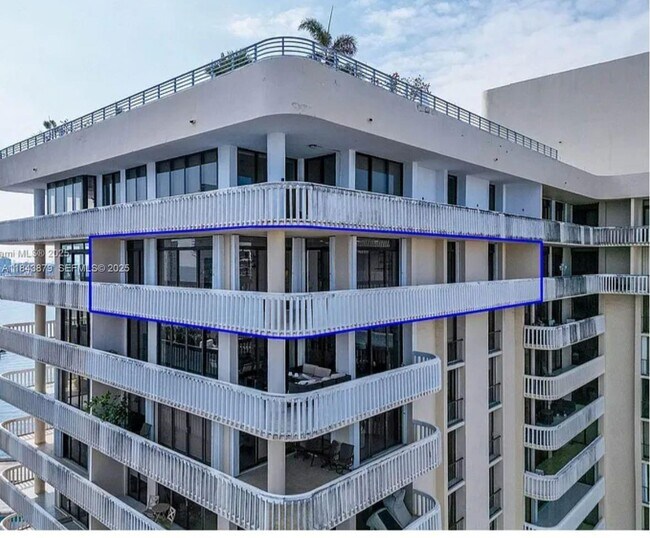 Building Photo - 19355 Turnberry Way