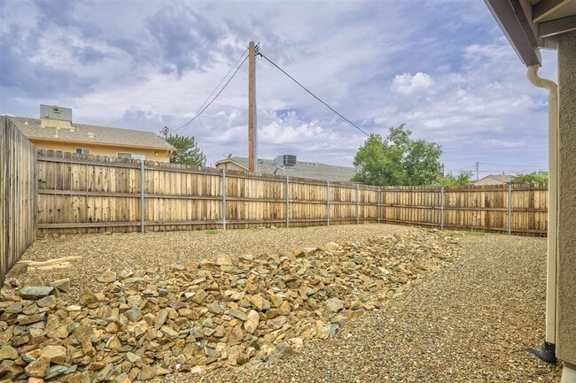 Building Photo - 3850 E Teri Ct