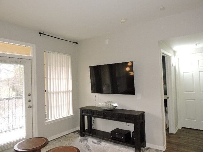 Building Photo - Beautiful furnished and equipped One bedroom/One Bath Condo - The Reserve at Cedar Lodge