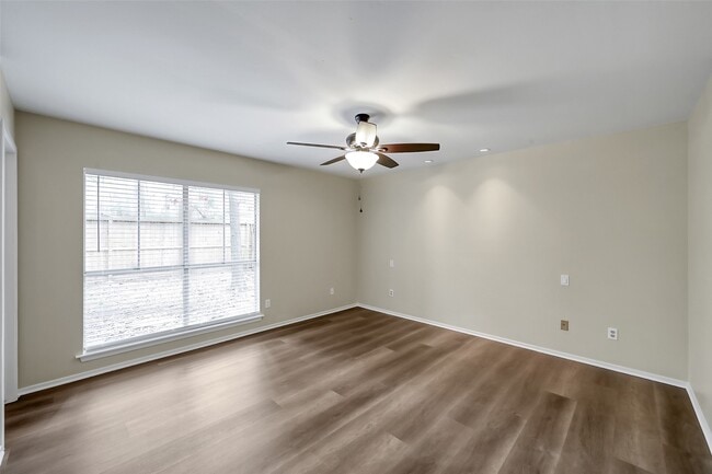 Building Photo - 67 Marabou Pl