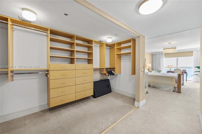 Building Photo - 16711 Collins Ave