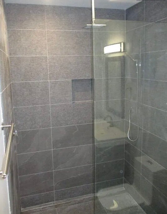 Building Photo - 6848 Encino Ave
