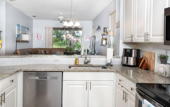 Building Photo - 3751 NW Willow Creek Dr
