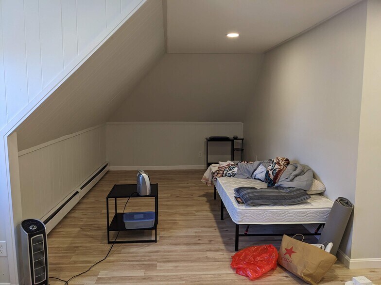 Building Photo - 22 Royal St