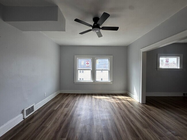 Building Photo - 11702 Tuscora Ave