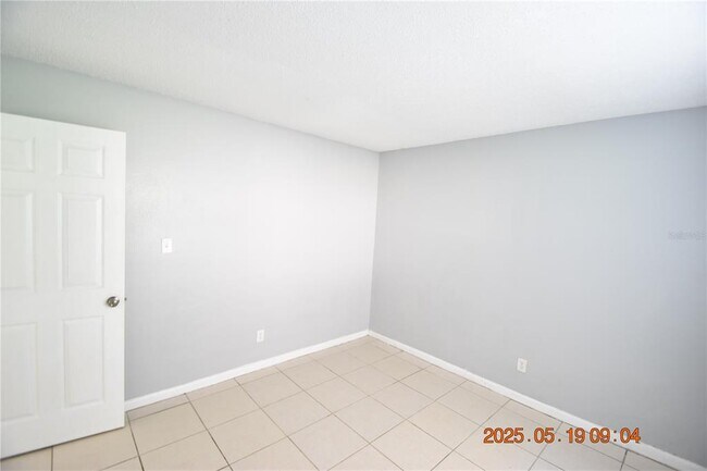 Building Photo - 2207 Irene St