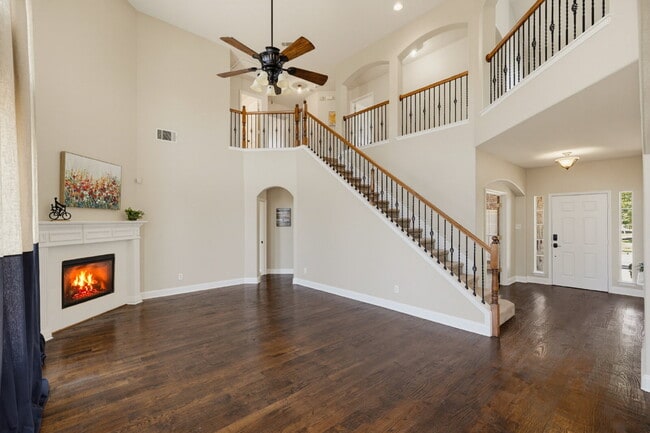 Building Photo - **This home checks all the boxes!**