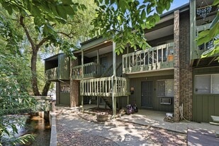 Building Photo - 1920 Canyon Blvd